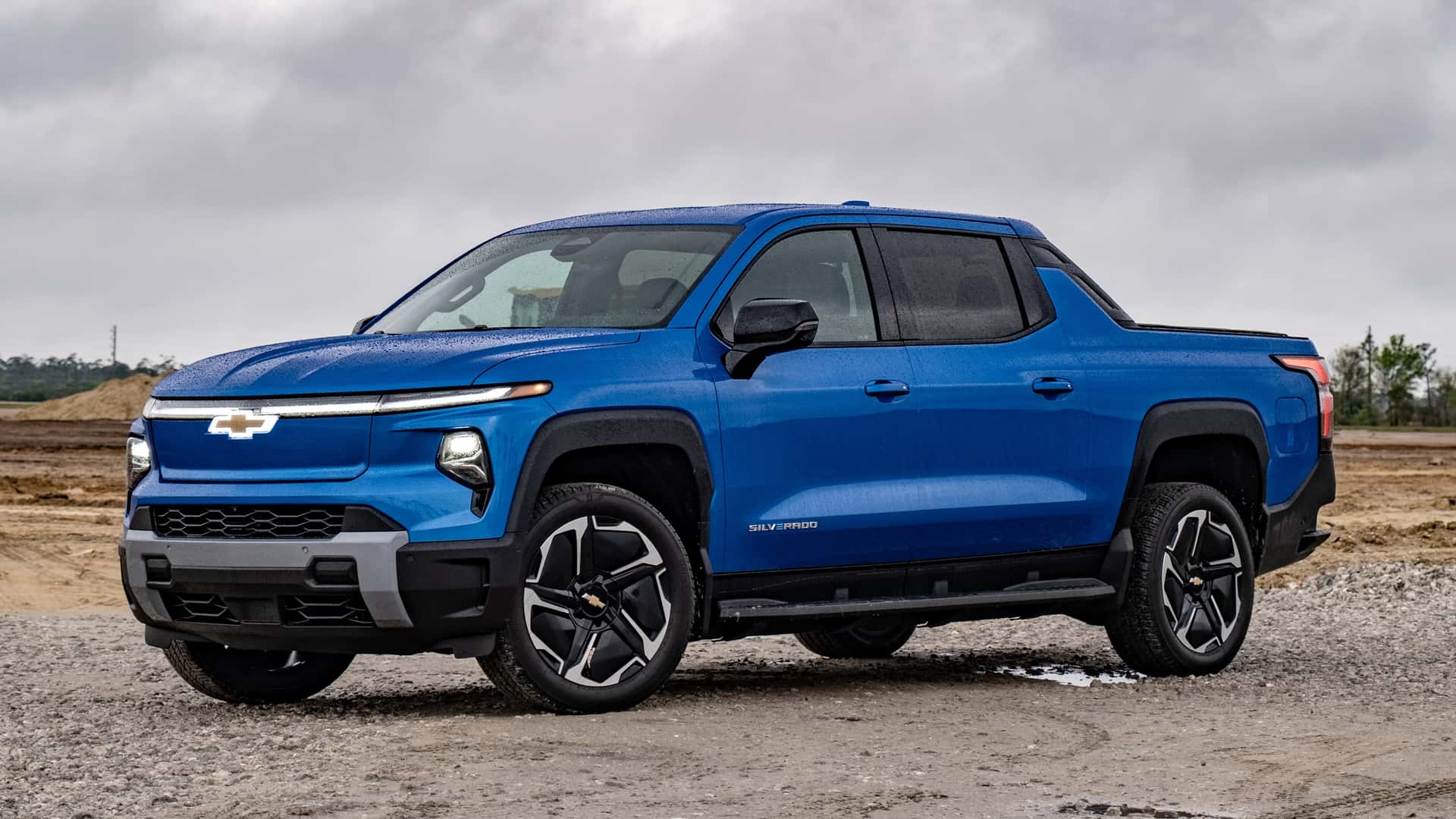 2025 Chevrolet Silverado EV — огляд електричного пікапа, який формує новий клас важкої техніки
