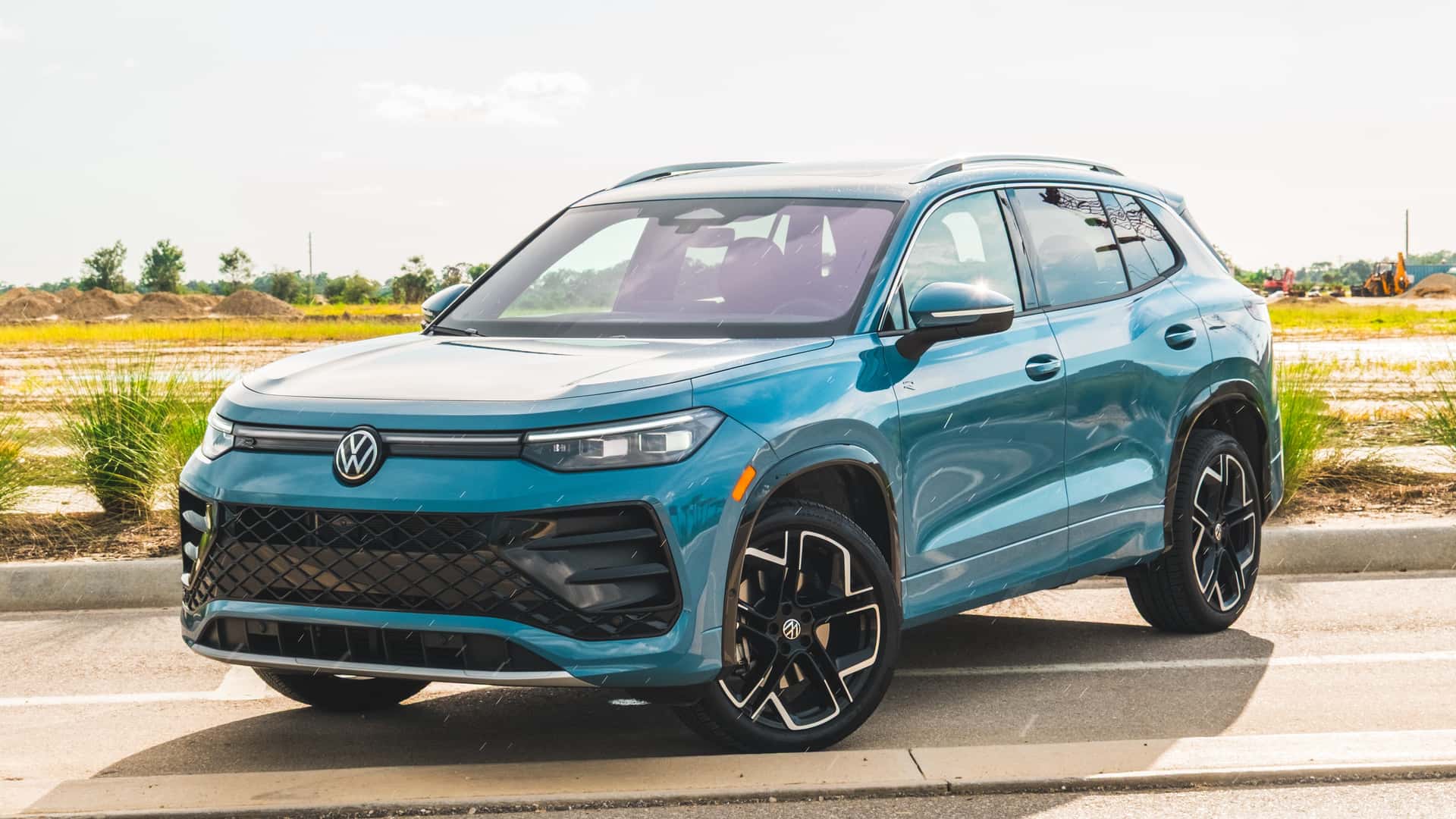 Новий Volkswagen Tiguan 2025 — повний огляд, характеристики та враження від оновленого кросовера