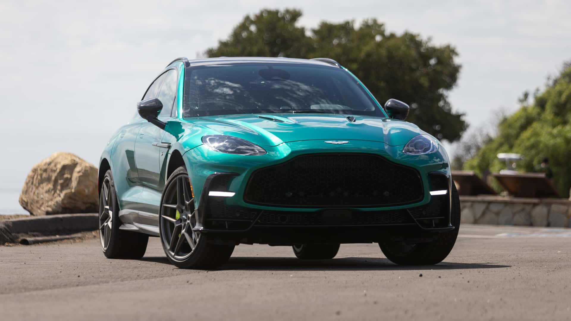 Aston Martin DBX S 2026: огляд, який доводить — ви недооцінювали цей супер SUV