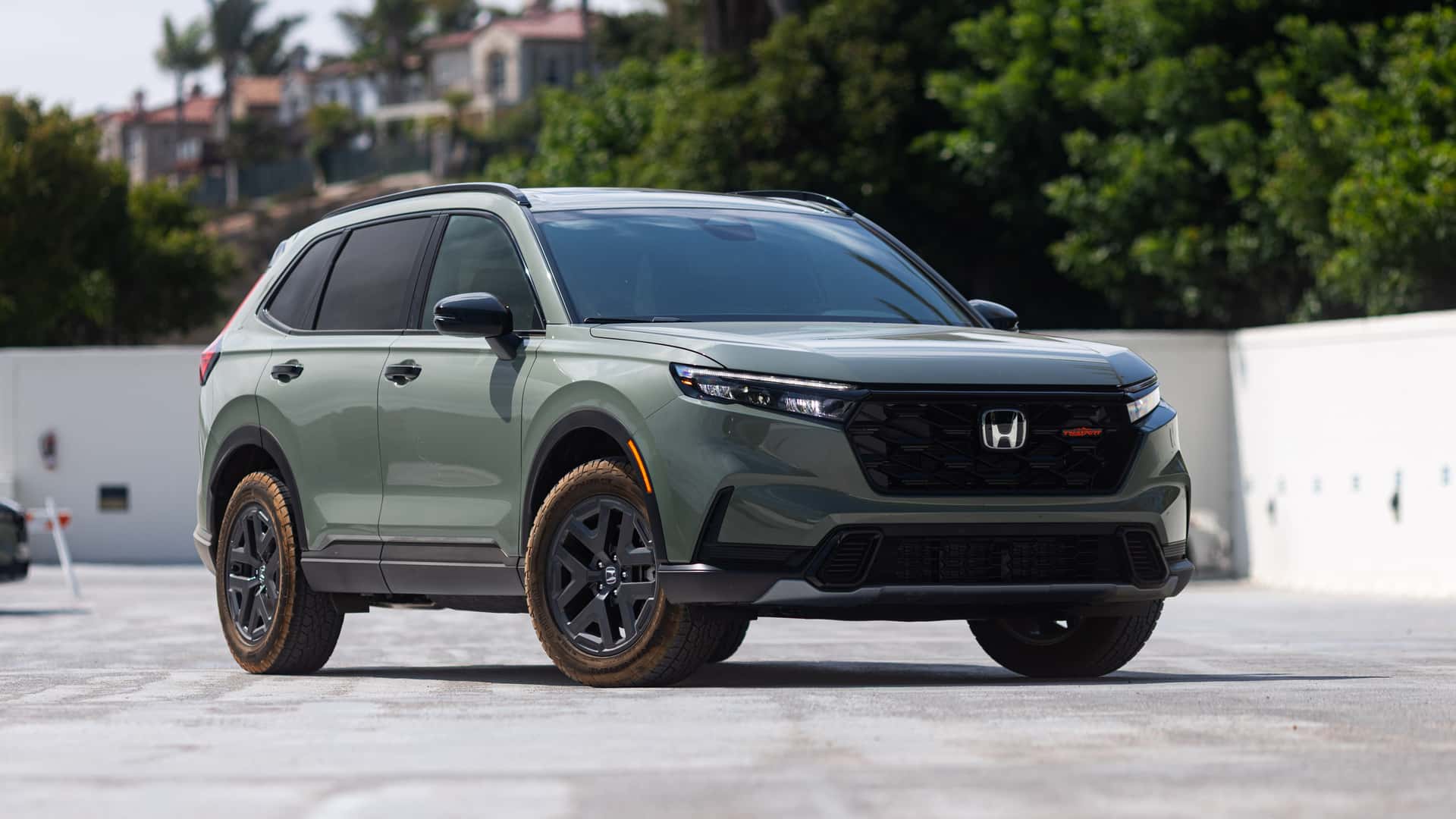 Honda CR-V TrailSport 2026: стиль позашляховика, характер кросовера. Глибокий огляд преміум-формату