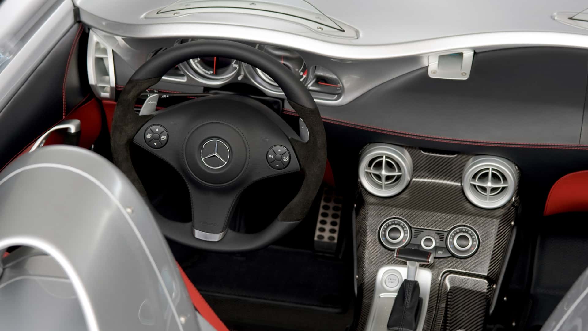 Mercedes-Benz SLR McLaren Stirling Moss (2009): історія найрідкіснішого суперкара Mercedes