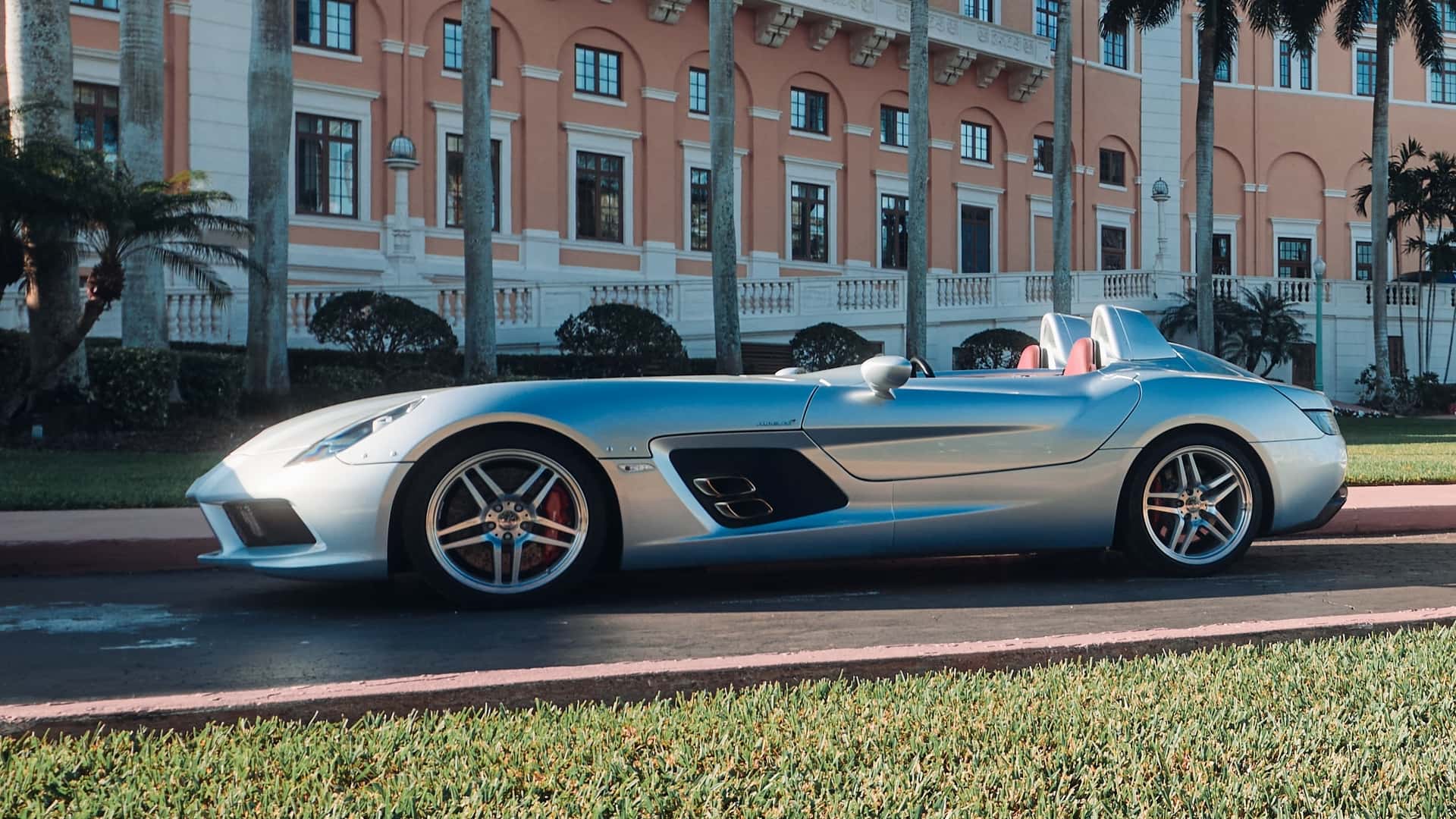 Mercedes-Benz SLR McLaren Stirling Moss (2009): історія найрідкіснішого суперкара Mercedes