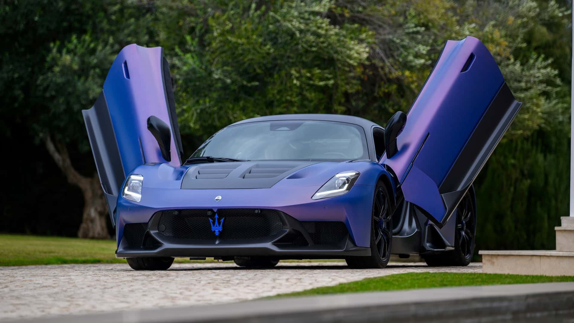 Maserati GT2 Stradale 2025: авторський тест-драйв і огляд