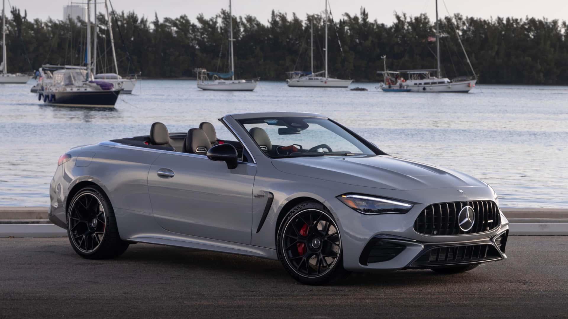 Mercedes-AMG CLE53 Cabriolet 2025 — перший тест-драйв Meta-Media