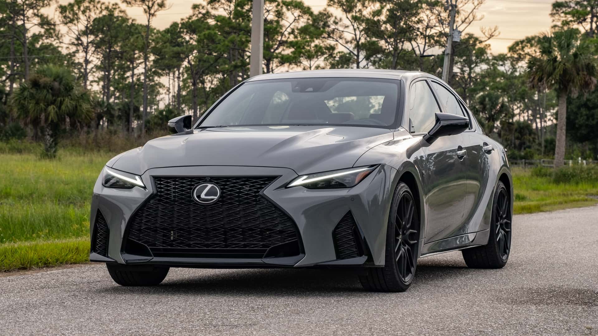 Lexus IS500 F Sport Performance 2024 — чесний тест без романтизації