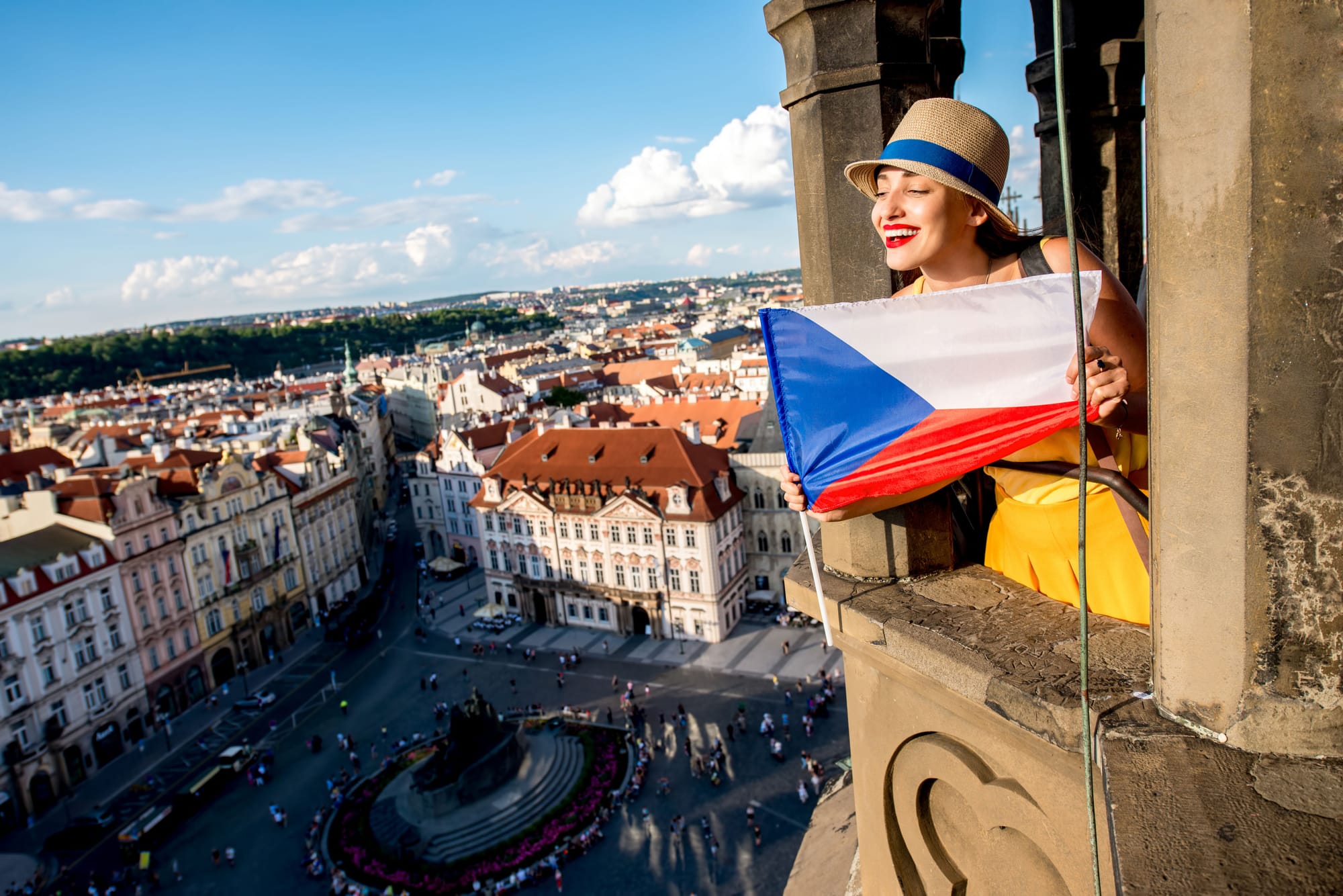 Чеська робоча віза на 2 роки: скільки коштує