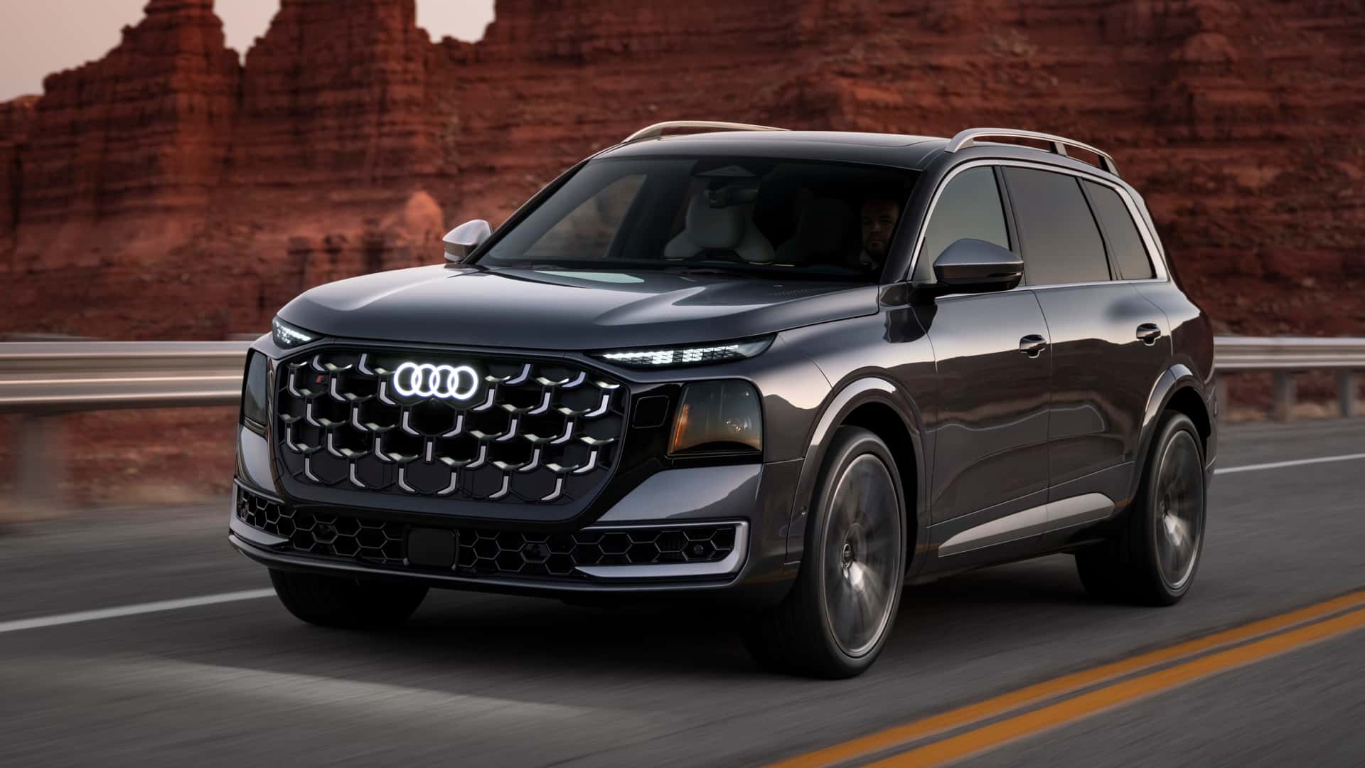 Audi Q9 Advanced 2026 офіційно представлено: комплектація, двигун і ціна